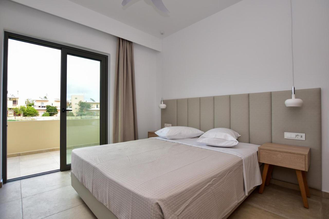 Rosemary Apartments Palaiochora Luaran gambar