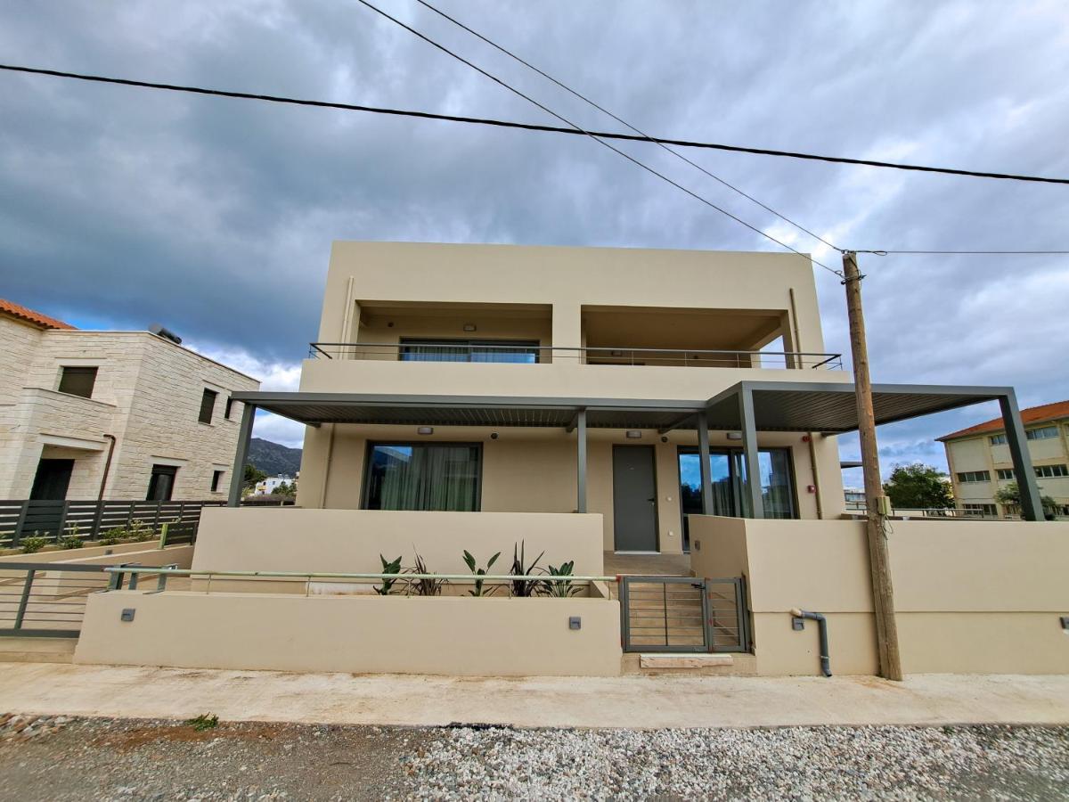 Rosemary Apartments Palaiochora Luaran gambar