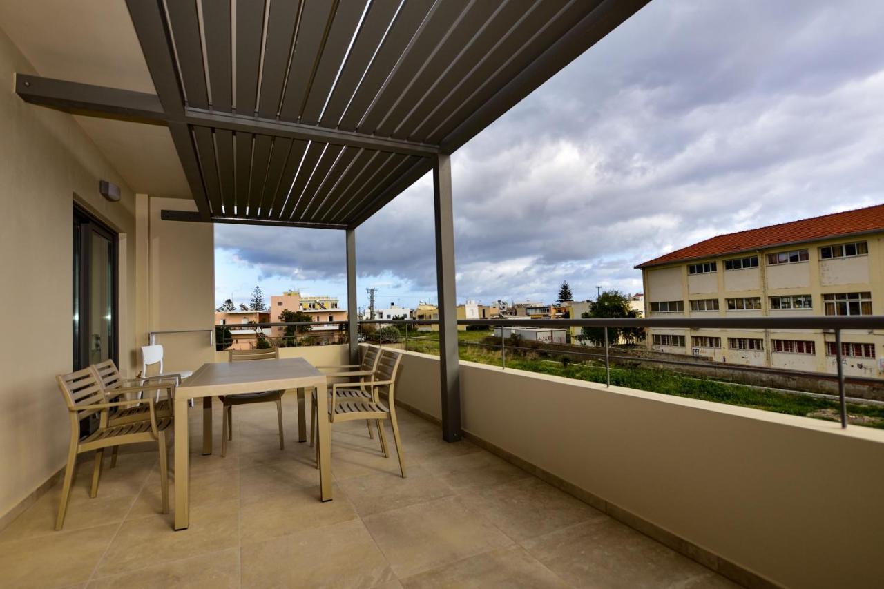 Rosemary Apartments Palaiochora Luaran gambar